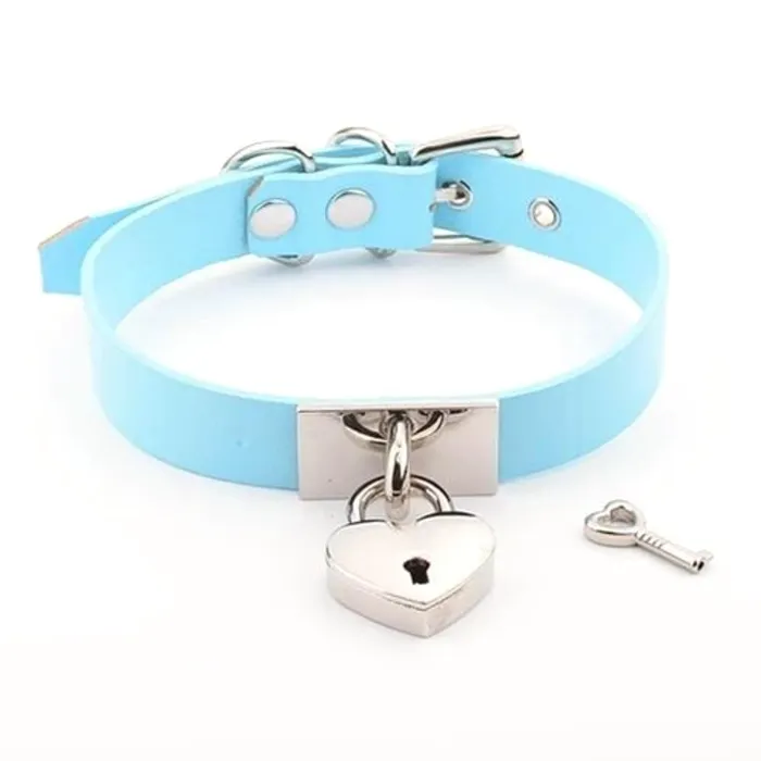 Trendy Heartsy Female Locking Collar Leather Slave Lovegasm Restraints